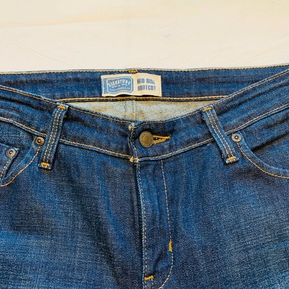 Levi's Signature Mid Rise Boot Cut Jeans Women 12 S/C (36x29.5) Stretch Dark NEW - Picture 5 of 12